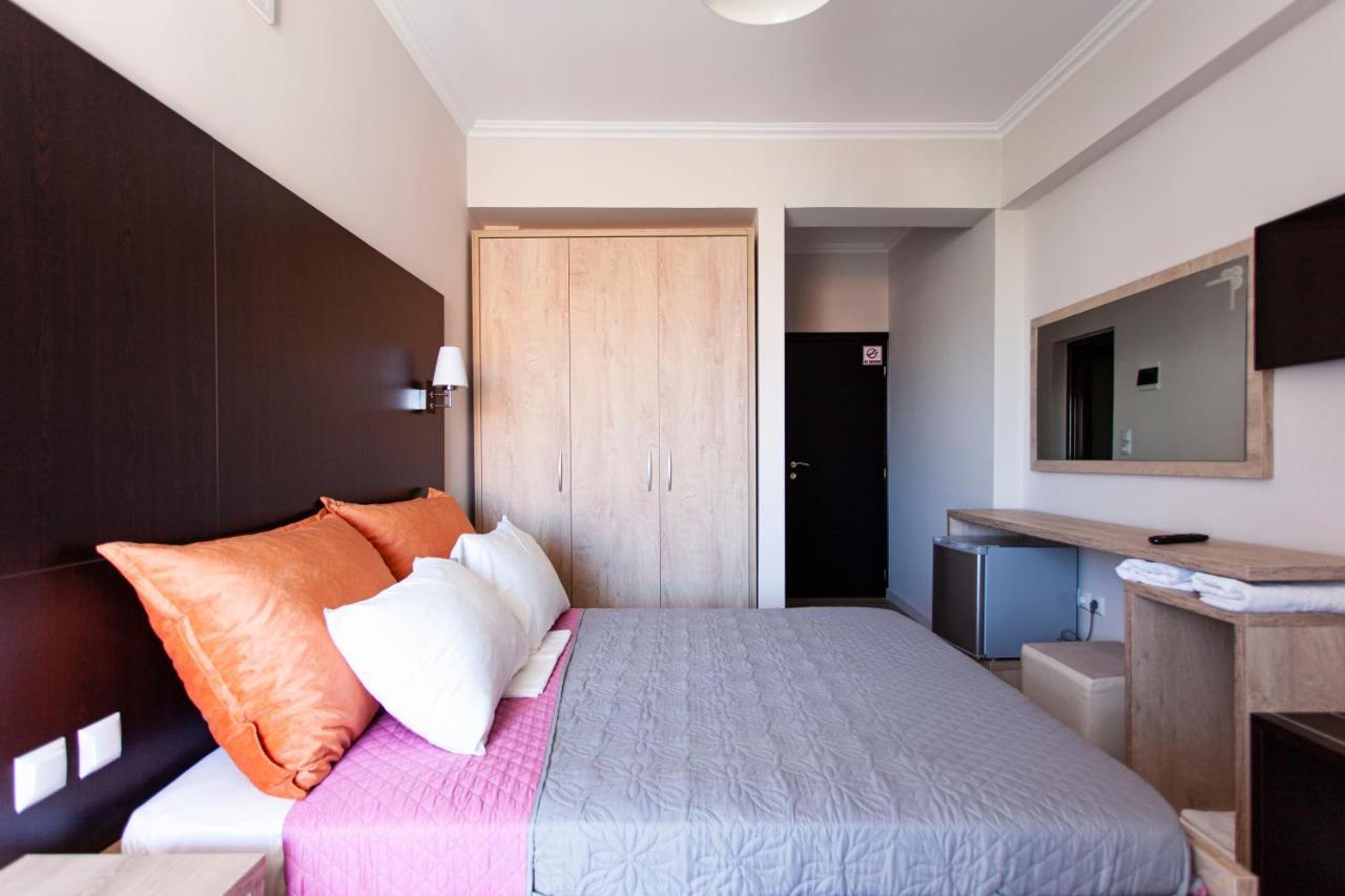 George Hotel Rooms&Suites Himare Exterior photo