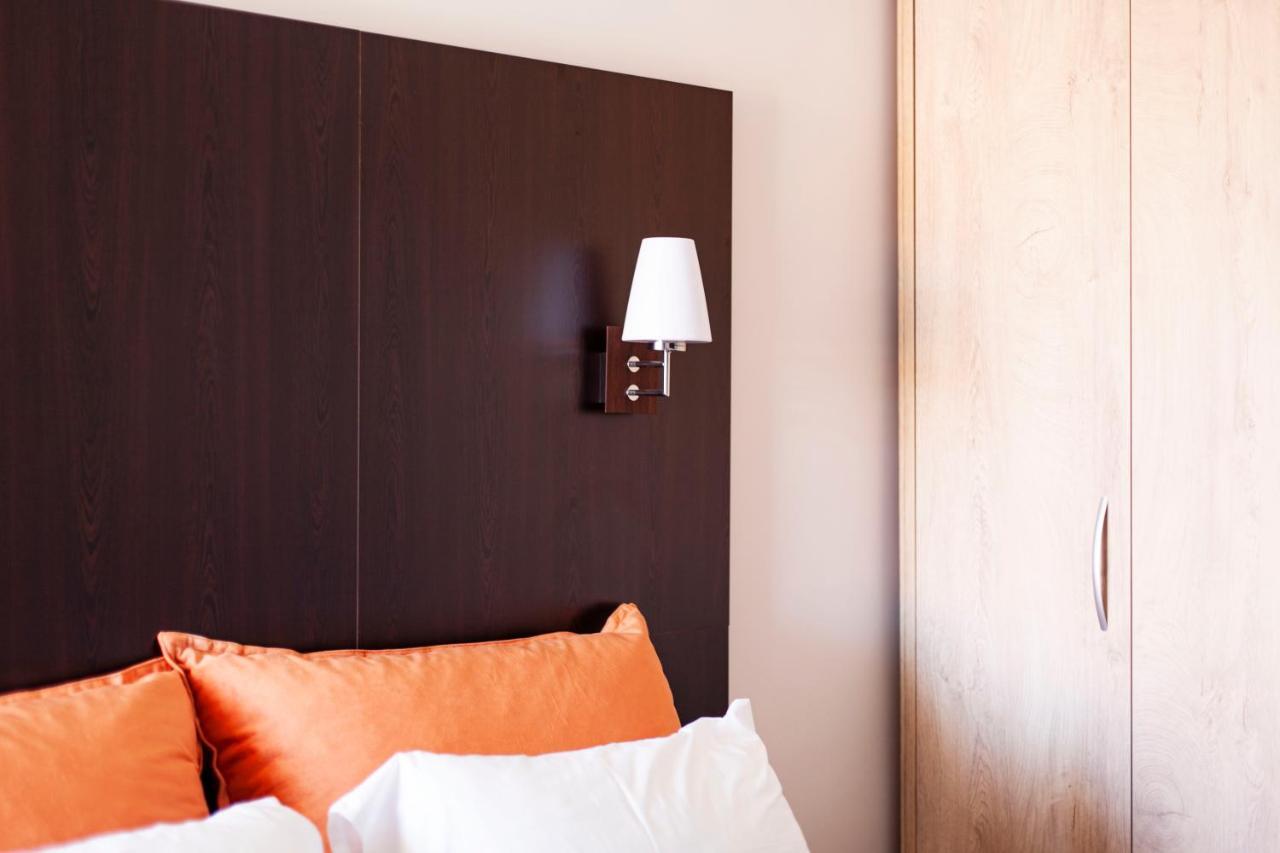 George Hotel Rooms&Suites Himare Exterior photo