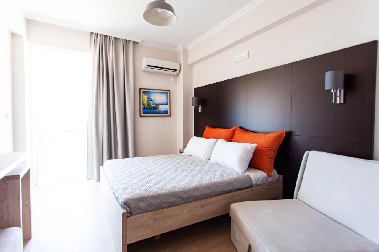 George Hotel Rooms&Suites Himare Exterior photo