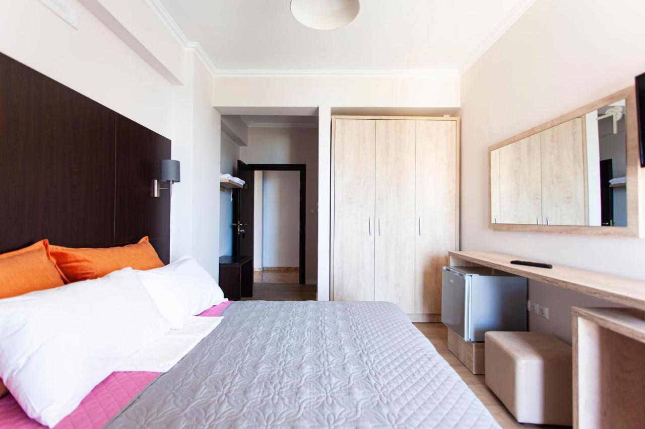 George Hotel Rooms&Suites Himare Exterior photo