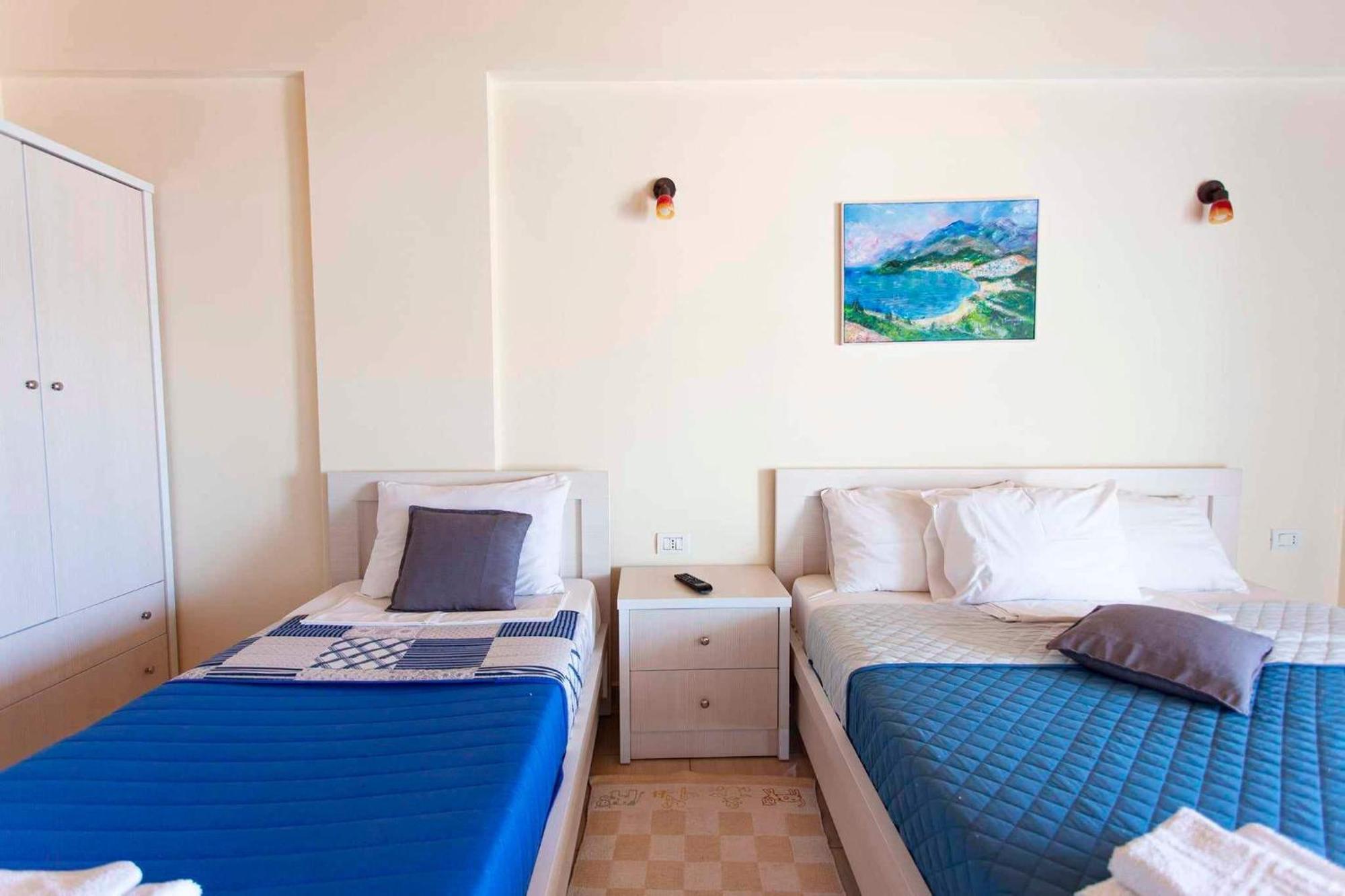 George Hotel Rooms&Suites Himare Exterior photo