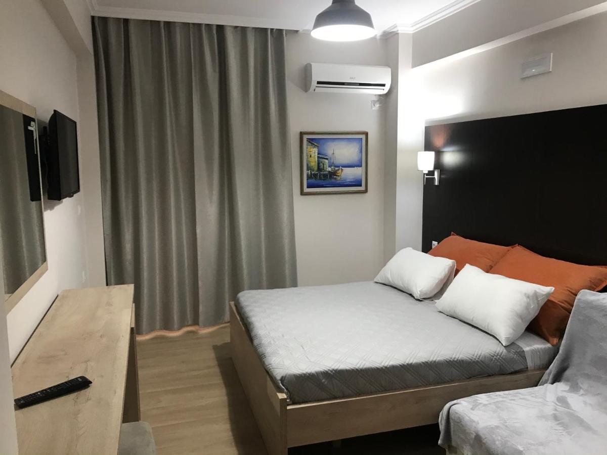 George Hotel Rooms&Suites Himare Exterior photo